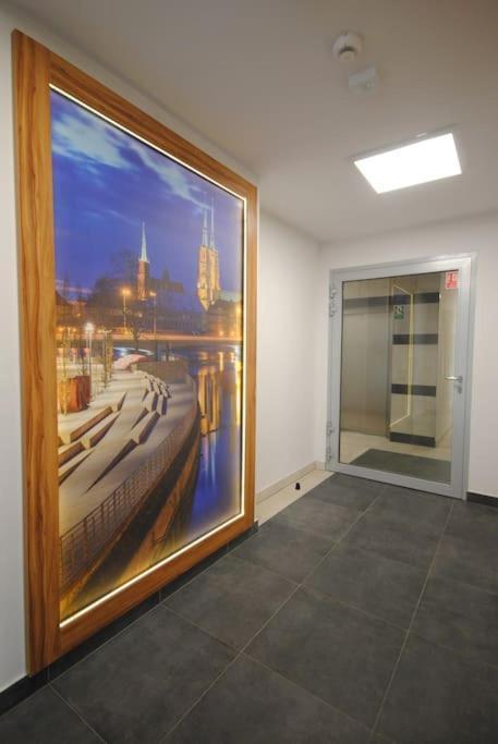 Art Marina Nad Rzeka Z Bezplatnym Parkingiem Apartment Wroclaw Exterior photo